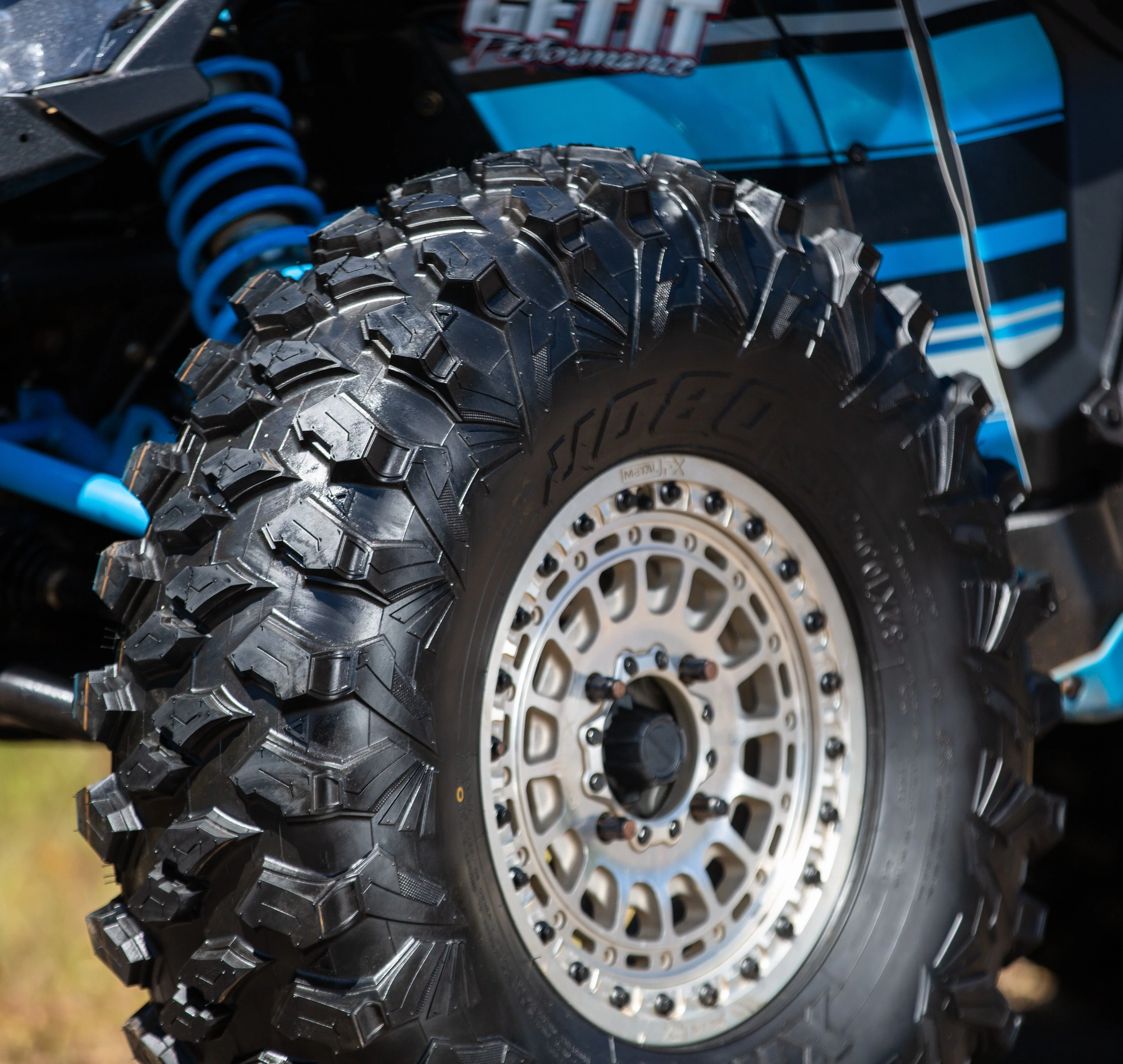 Obor Tires Lynx - Image 3